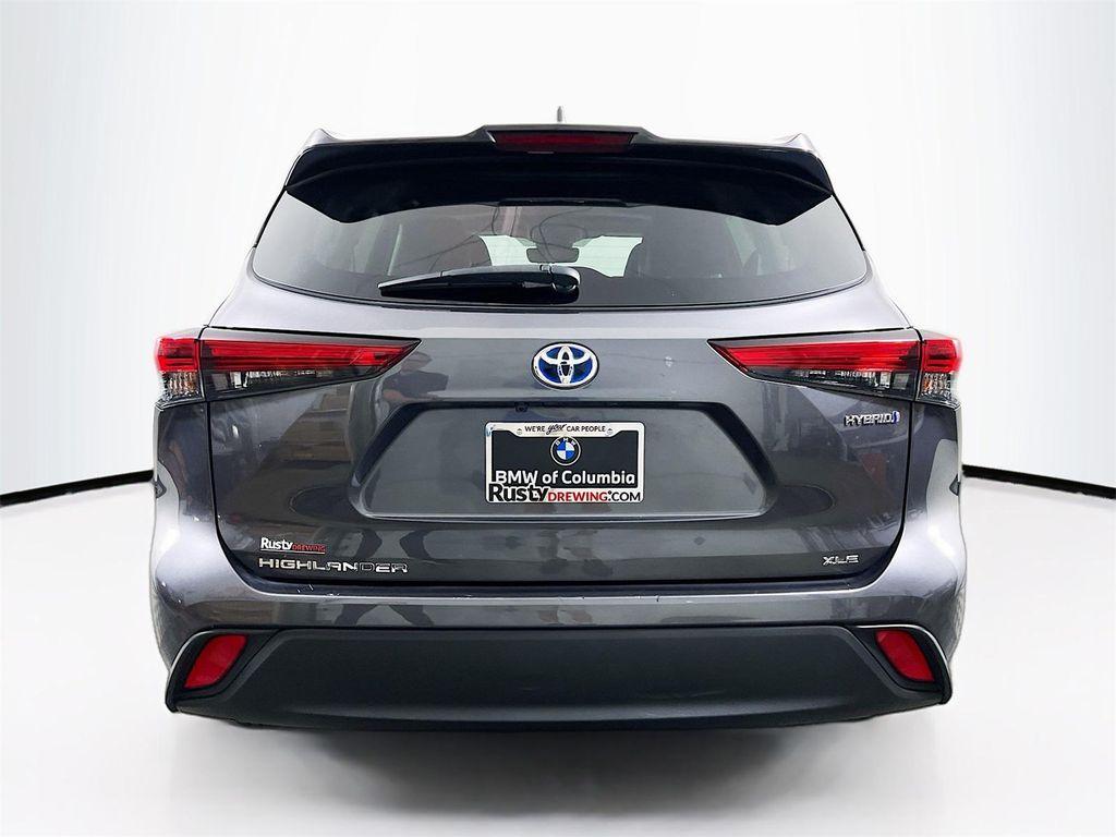 used 2023 Toyota Highlander Hybrid car, priced at $34,889