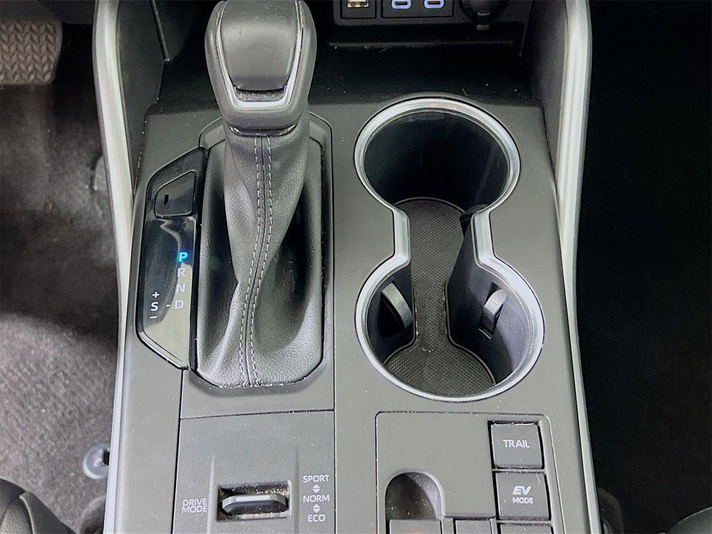 used 2023 Toyota Highlander Hybrid car, priced at $34,889