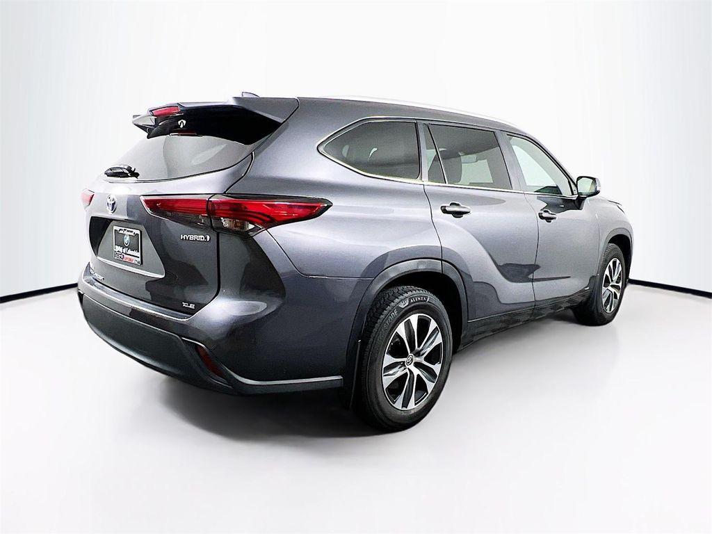 used 2023 Toyota Highlander Hybrid car, priced at $34,889