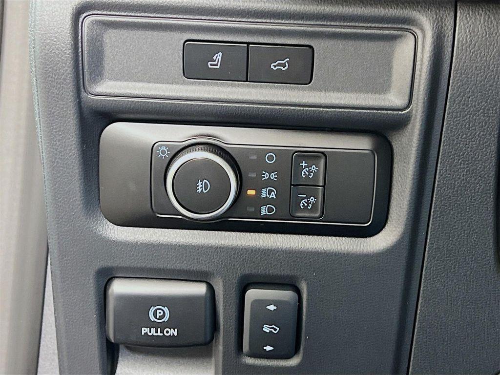 used 2024 Ford Expedition Max car, priced at $49,290