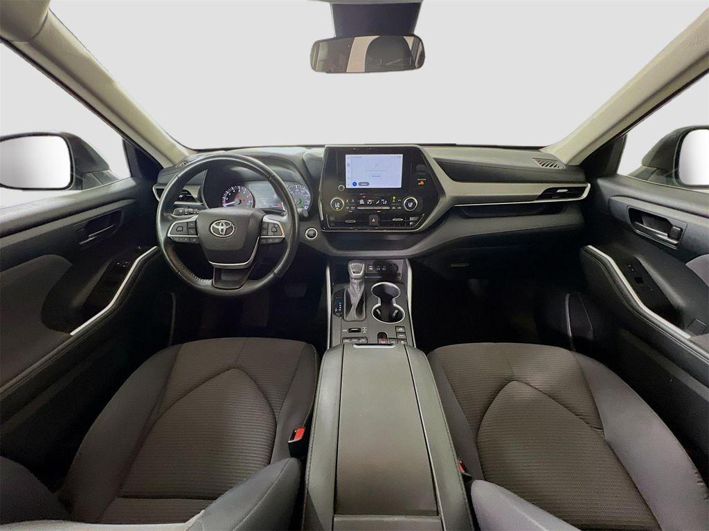 used 2024 Toyota Highlander car, priced at $35,332