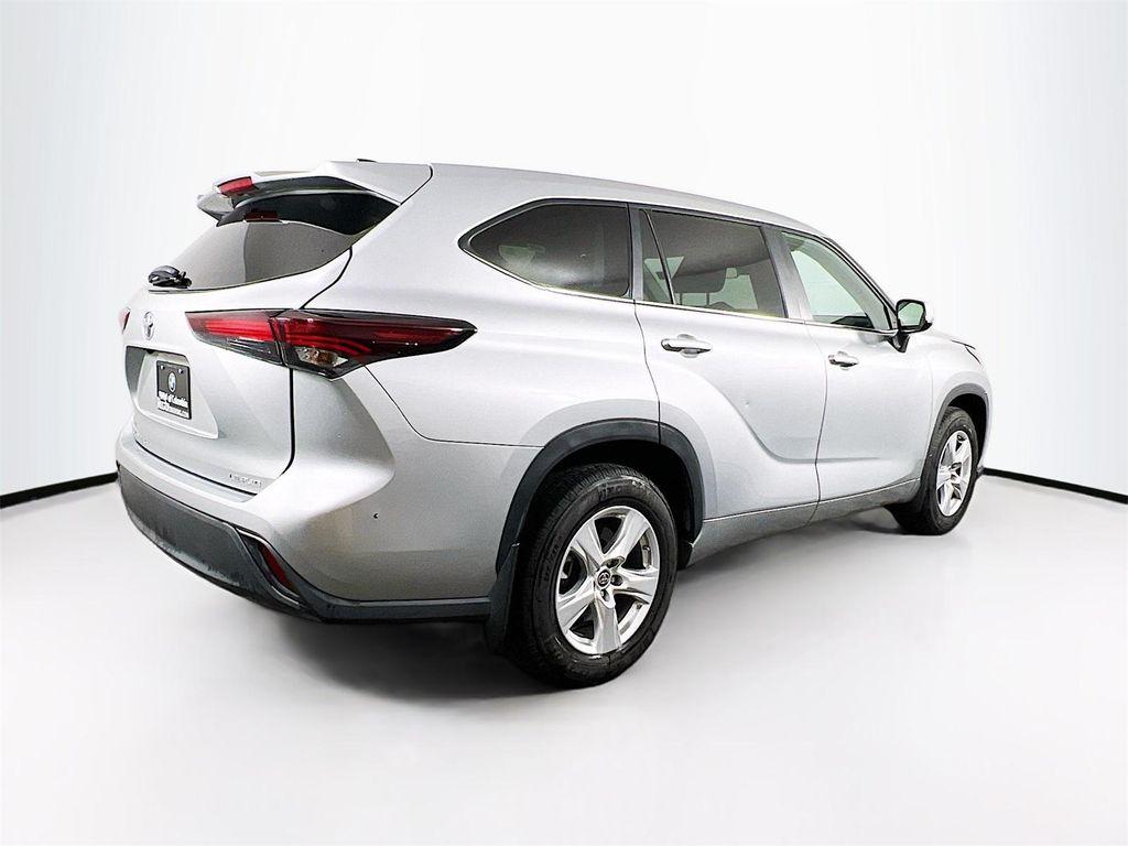 used 2024 Toyota Highlander car, priced at $35,332