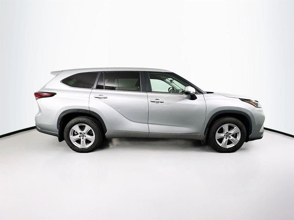 used 2024 Toyota Highlander car, priced at $35,332