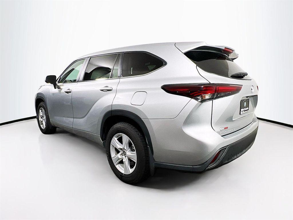 used 2024 Toyota Highlander car, priced at $35,332