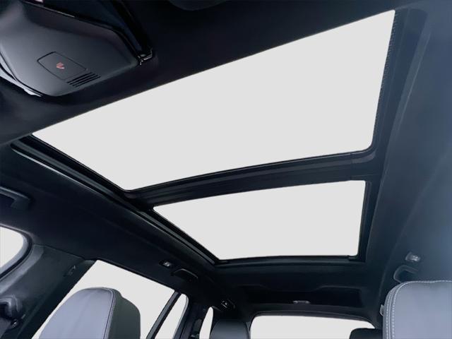 new 2026 BMW X7 car, priced at $122,085