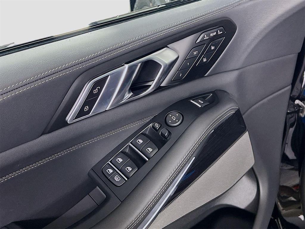 new 2026 BMW X7 car, priced at $122,085