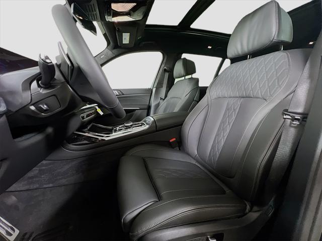 new 2026 BMW X7 car, priced at $122,085