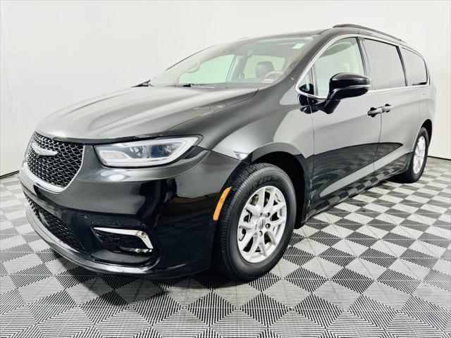used 2022 Chrysler Pacifica car, priced at $25,587