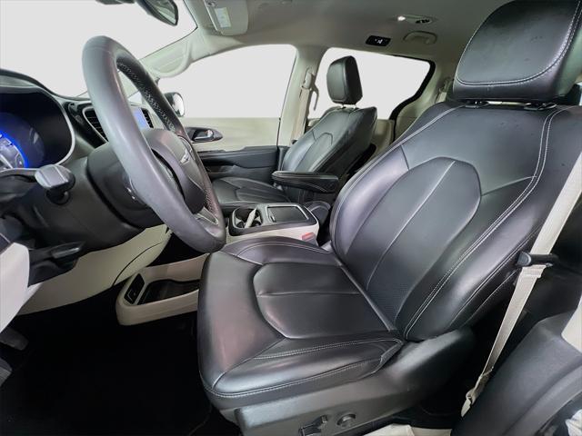 used 2023 Chrysler Pacifica car, priced at $24,995