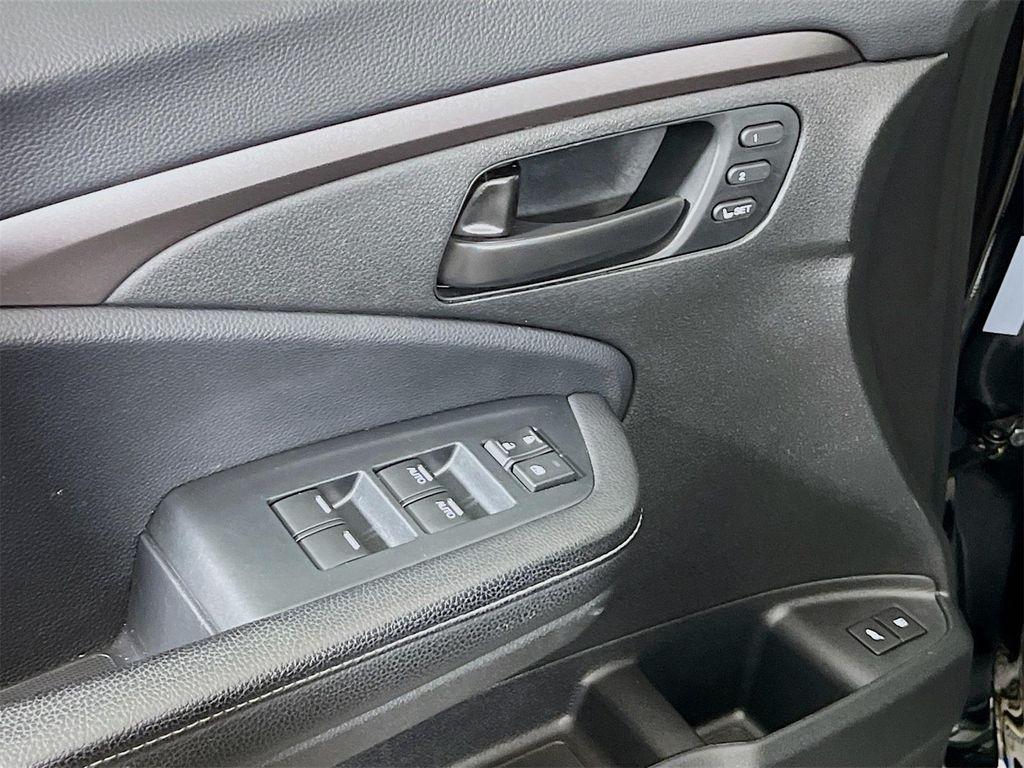 used 2022 Honda Passport car, priced at $28,706