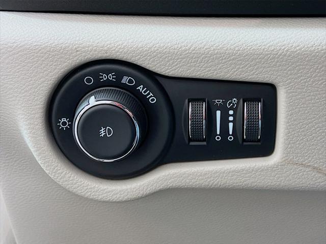 used 2022 Chrysler Pacifica car, priced at $19,396