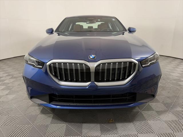 new 2025 BMW 540 car, priced at $76,440