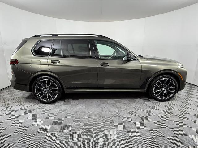 new 2025 BMW X7 car, priced at $122,420