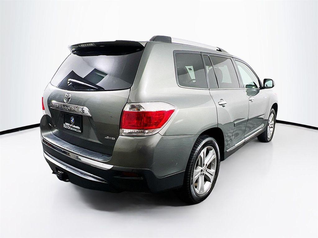 used 2011 Toyota Highlander car, priced at $9,814
