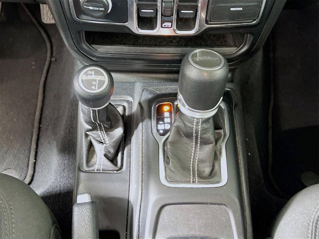 used 2023 Jeep Gladiator car, priced at $28,975