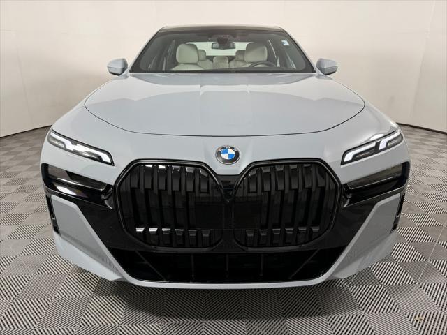 new 2025 BMW 760 car, priced at $133,425