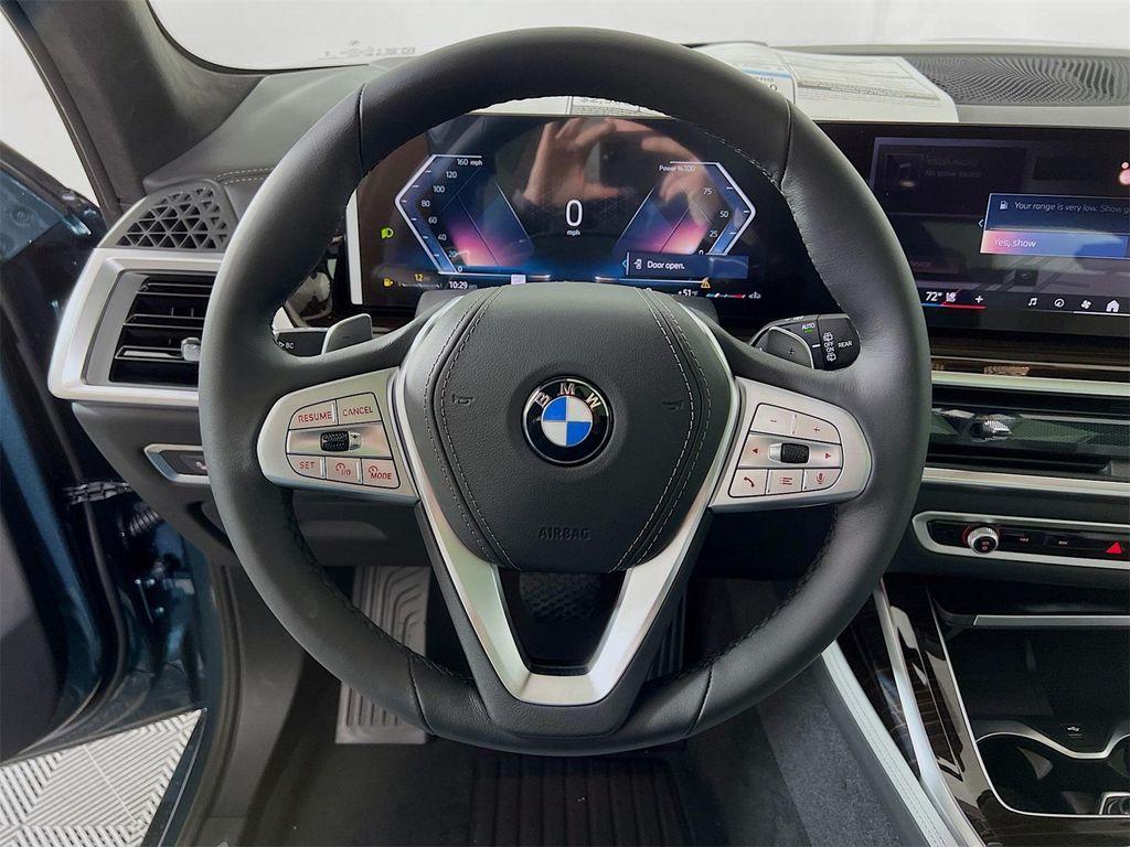 new 2025 BMW X7 car, priced at $92,160