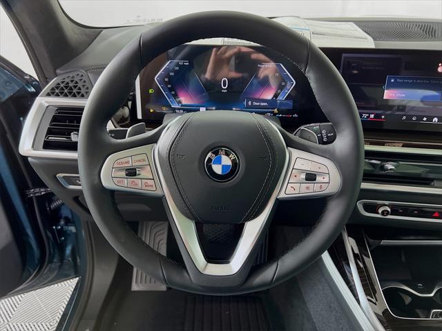 new 2025 BMW X7 car, priced at $92,160