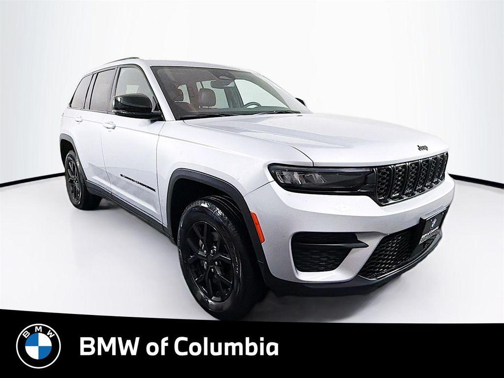 used 2024 Jeep Grand Cherokee car, priced at $30,174