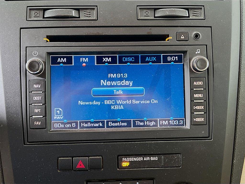 used 2010 Saturn Outlook car, priced at $12,995