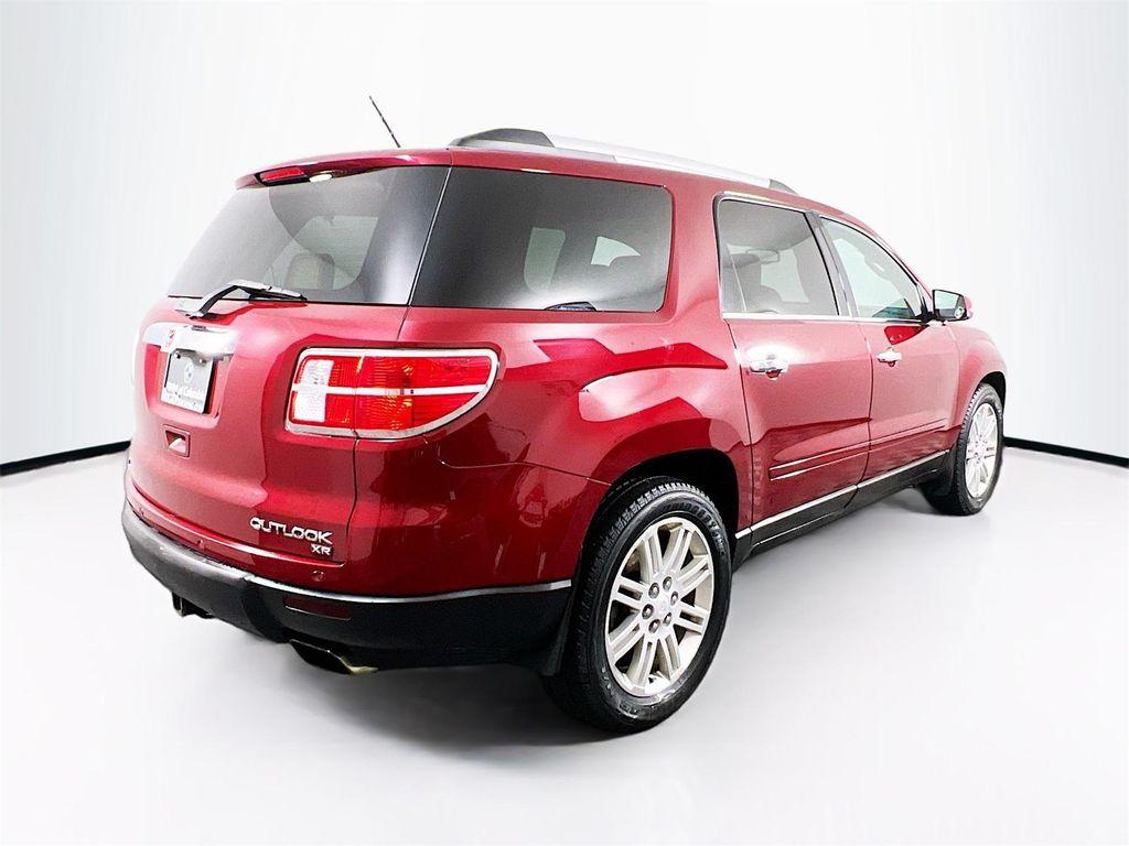used 2010 Saturn Outlook car, priced at $12,995