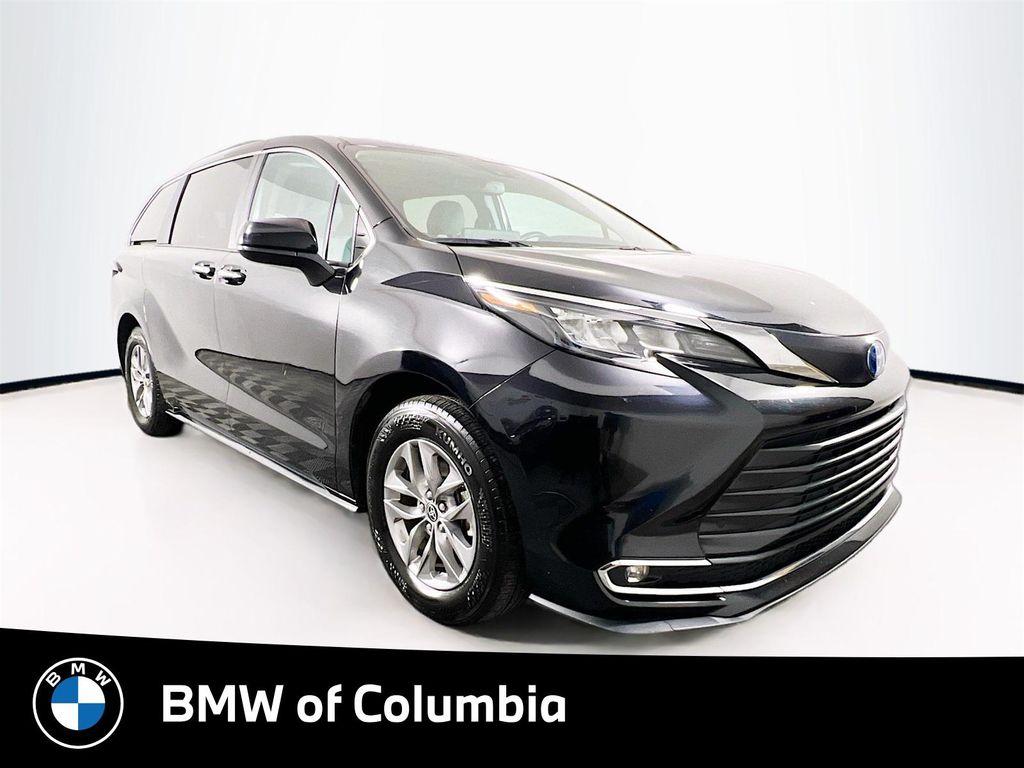 used 2024 Toyota Sienna car, priced at $38,756