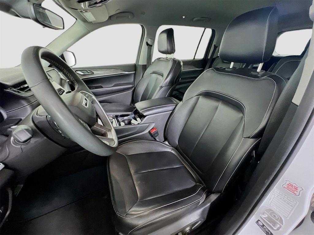 used 2023 Jeep Grand Cherokee L car, priced at $29,252