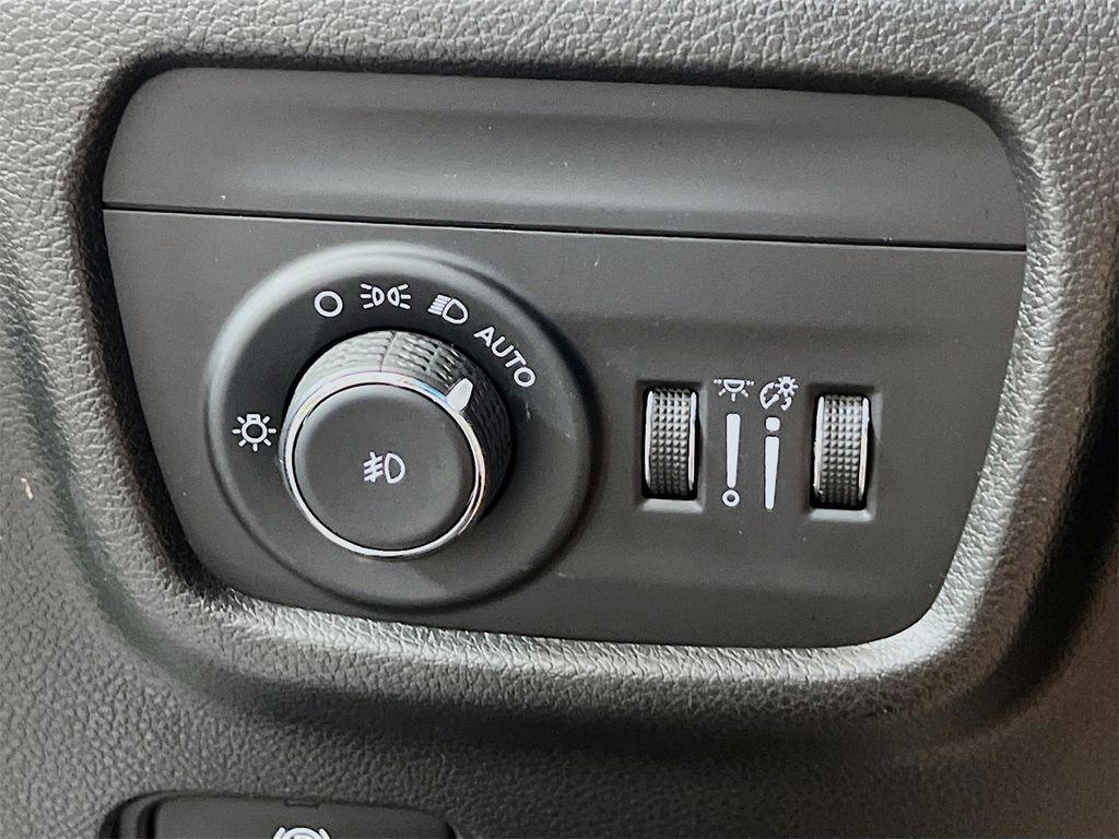 used 2023 Jeep Grand Cherokee L car, priced at $29,252