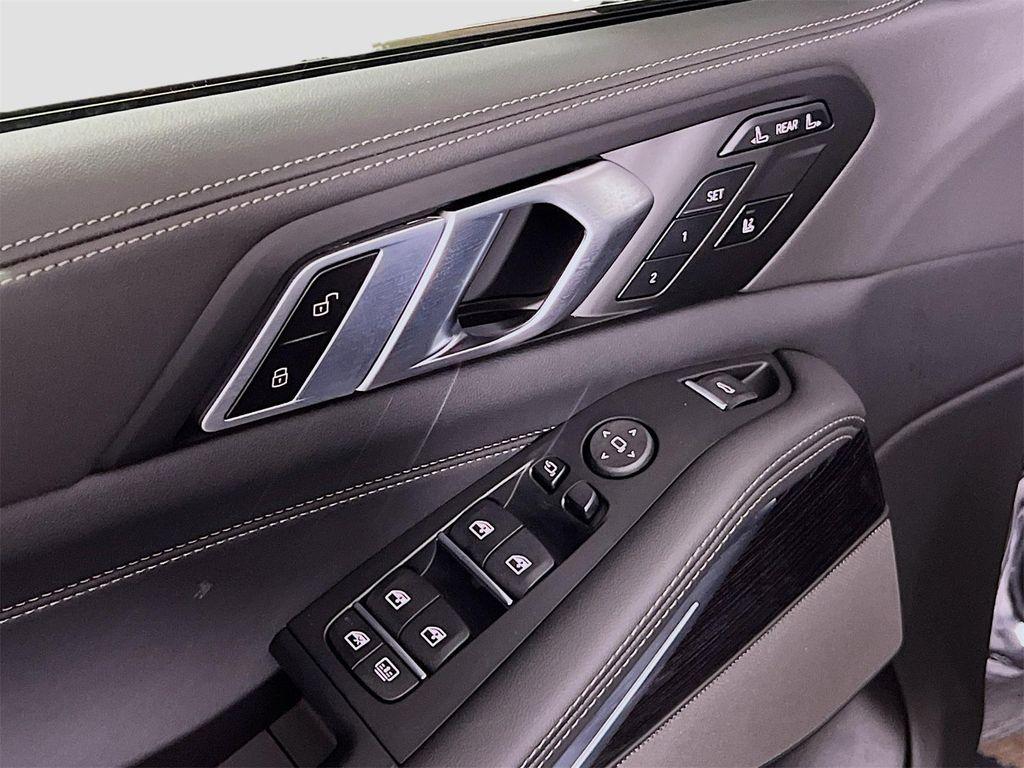 new 2026 BMW X7 car, priced at $96,655