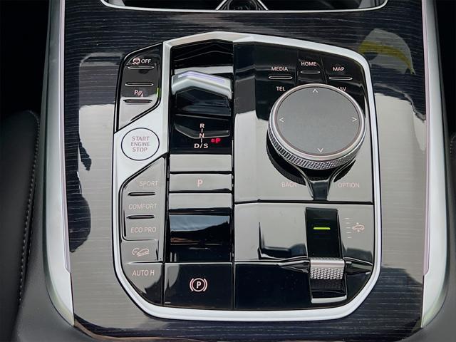 new 2026 BMW X7 car, priced at $96,655