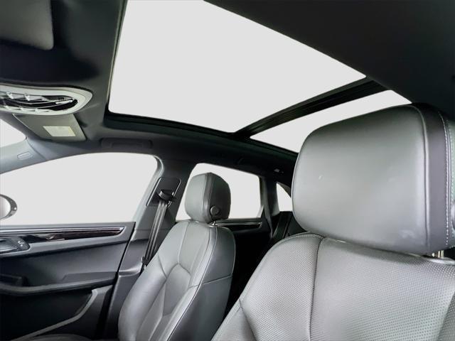 used 2021 Porsche Macan car