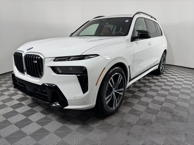 new 2025 BMW X7 car, priced at $114,605