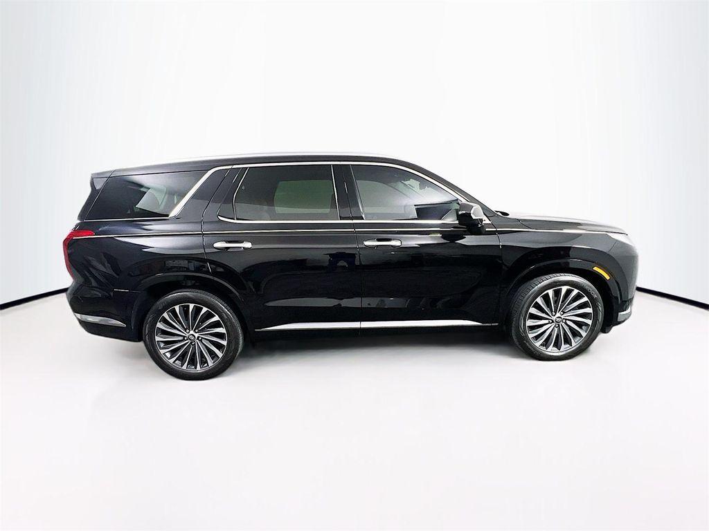 used 2024 Hyundai Palisade car, priced at $41,999