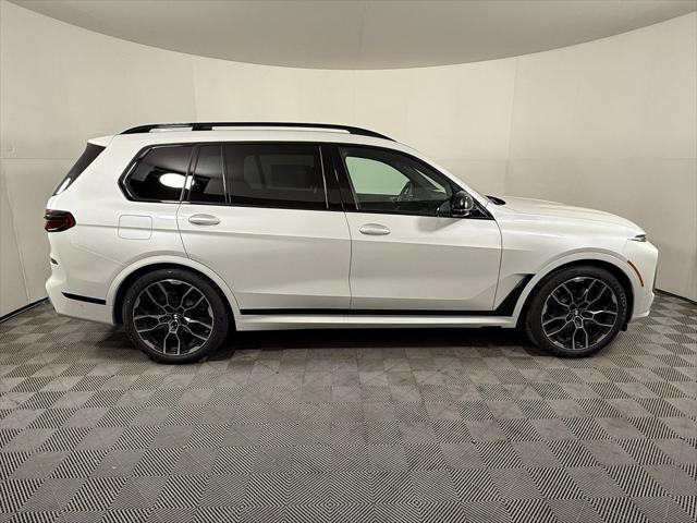 new 2025 BMW X7 car, priced at $119,320