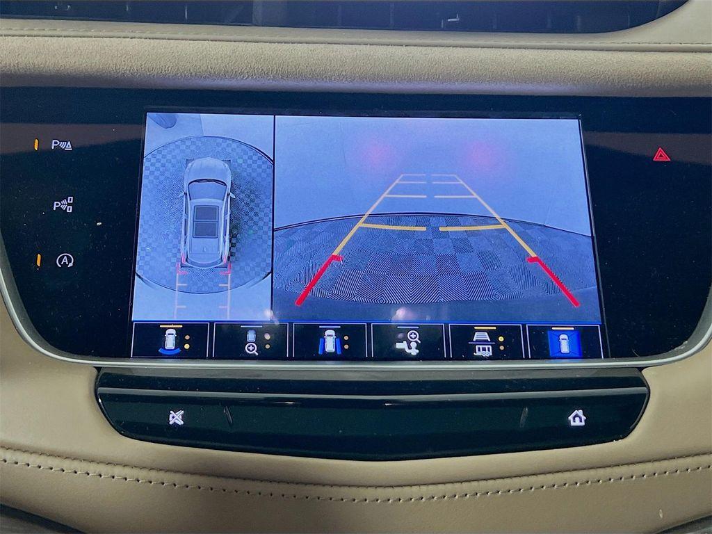 used 2023 Cadillac XT5 car, priced at $30,298