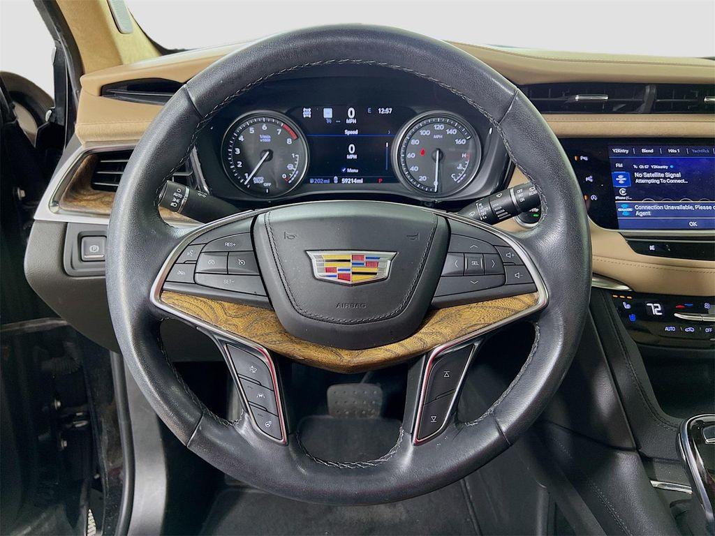used 2023 Cadillac XT5 car, priced at $30,298