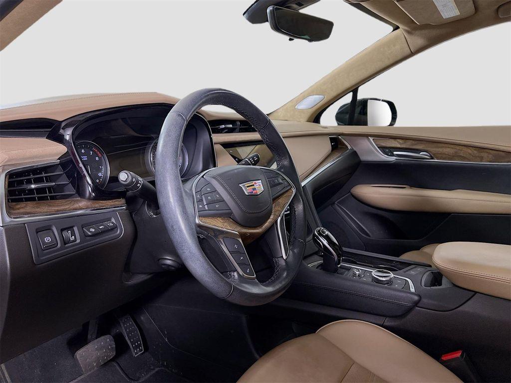 used 2023 Cadillac XT5 car, priced at $30,298