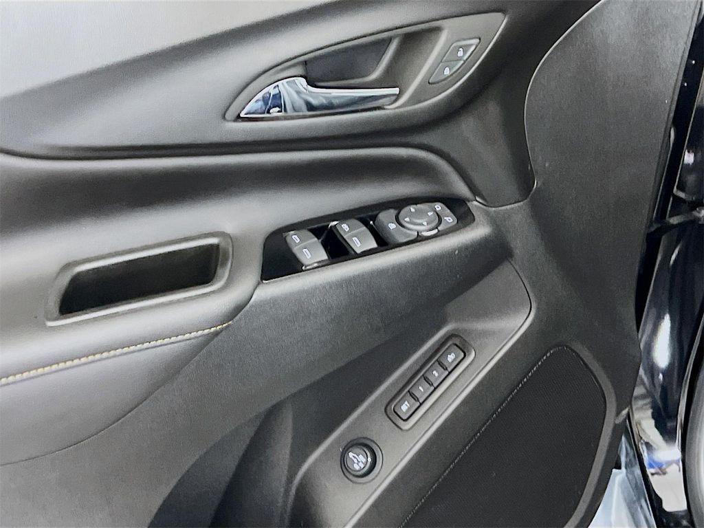 used 2023 Chevrolet Equinox car, priced at $24,273