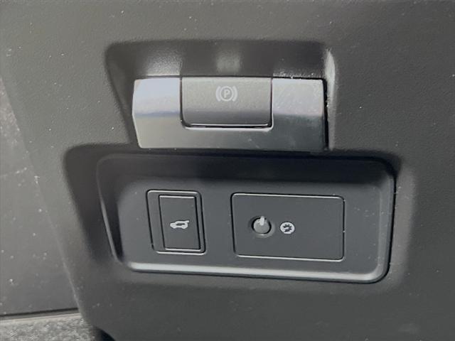 used 2020 Land Rover Range Rover Evoque car, priced at $26,116