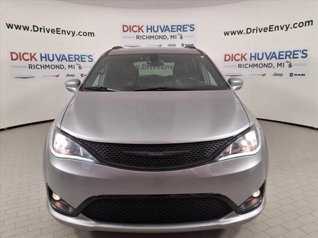 used 2018 Chrysler Pacifica car, priced at $17,235