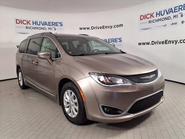 used 2018 Chrysler Pacifica car, priced at $13,412