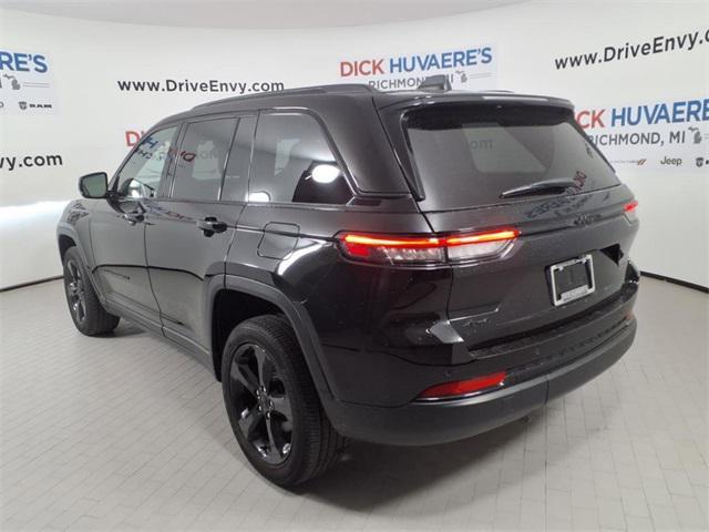 used 2022 Jeep Grand Cherokee car, priced at $33,695