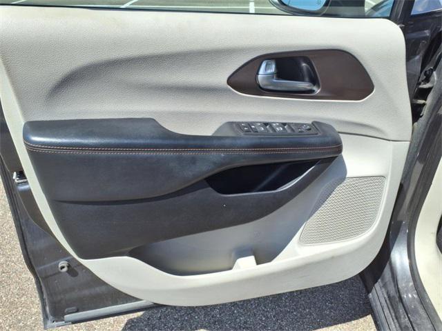 used 2017 Chrysler Pacifica car, priced at $10,495