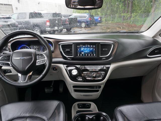 used 2018 Chrysler Pacifica car