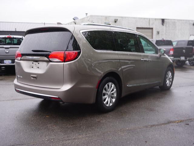 used 2018 Chrysler Pacifica car