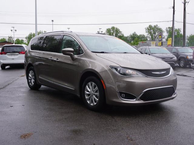 used 2018 Chrysler Pacifica car