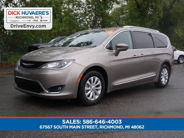 used 2018 Chrysler Pacifica car