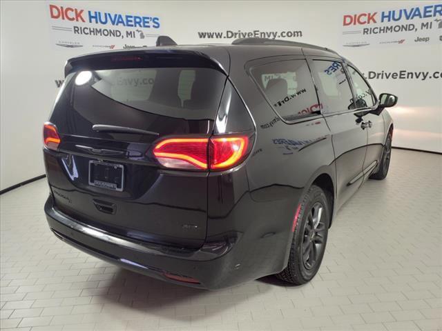 used 2020 Chrysler Pacifica car, priced at $19,995