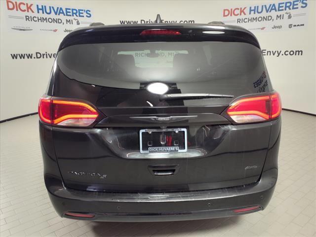 used 2020 Chrysler Pacifica car, priced at $19,995