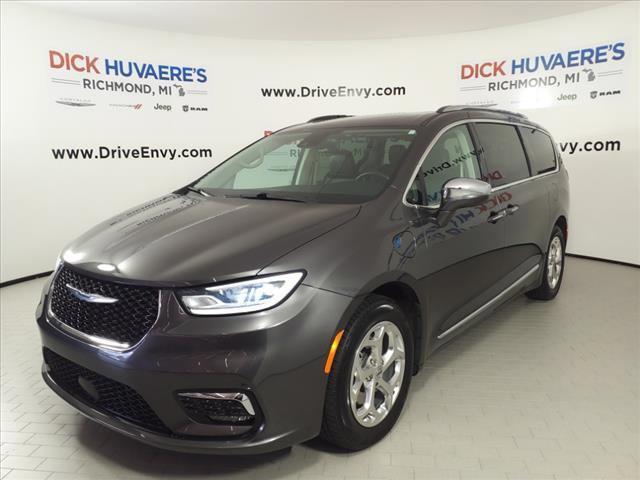 used 2021 Chrysler Pacifica Hybrid car, priced at $33,395